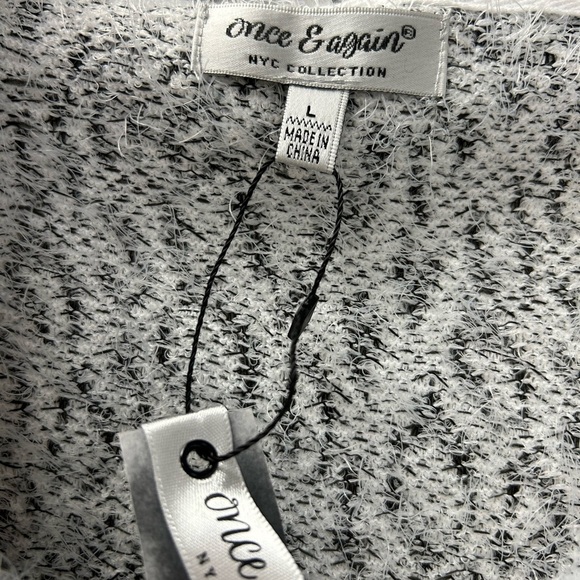 Cozy Leopard Print Sweater/ size Large / cowl neck / LG. - Picture 4 of 9